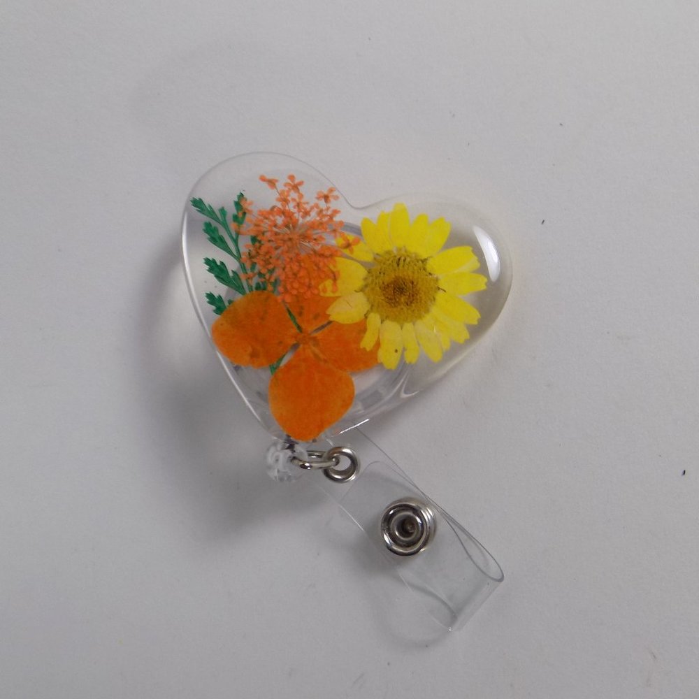🌷5/25 SALE NEW Nursing Badge Retractable Reel Pull Orange Flower ID Card Clip